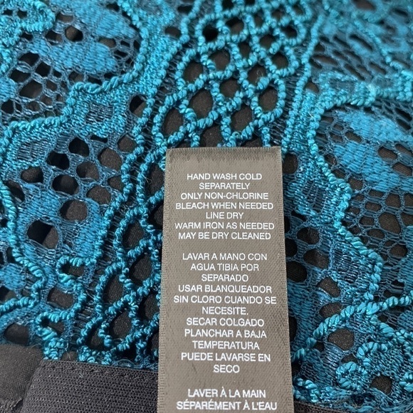 NWT. Chico’s Black Label 00 (US XS/2) Striking Teal Lace Maxi Skirt. - Picture 4 of 11